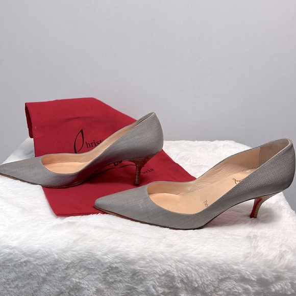 Christian Louboutin Gray/Silver Pointed Toe pump size 37 - Picture 7 of 11